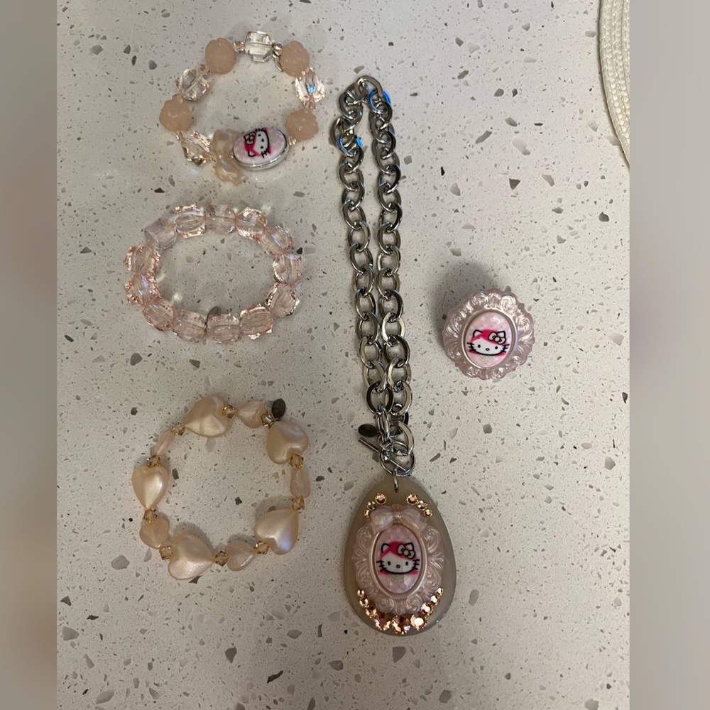 Tarina Tarantino hello kitty exclusive set